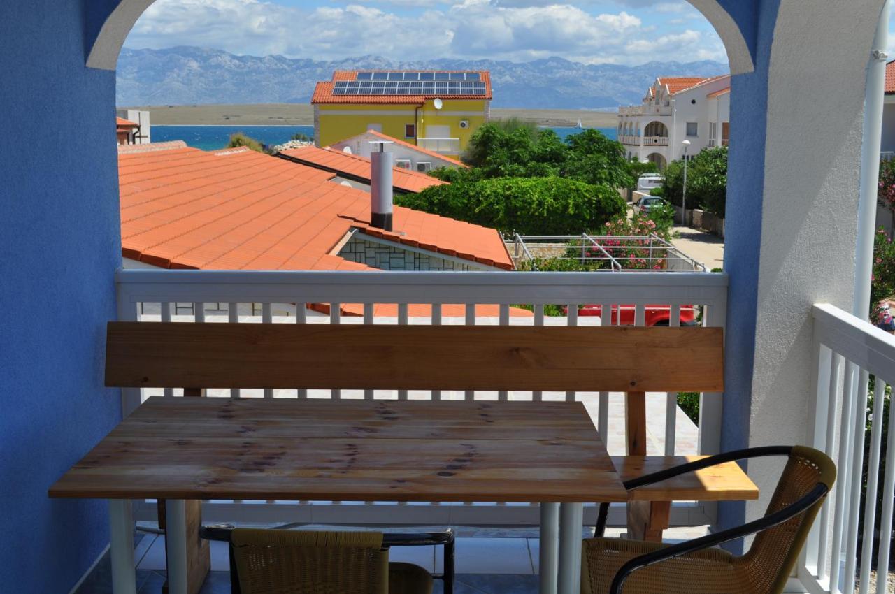 Marina Apartments Vir Exteriör bild